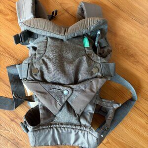 Infantino Flip Convertible Carrier